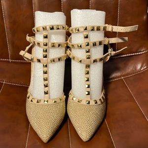 Wild Diva brand new heels, closed toe